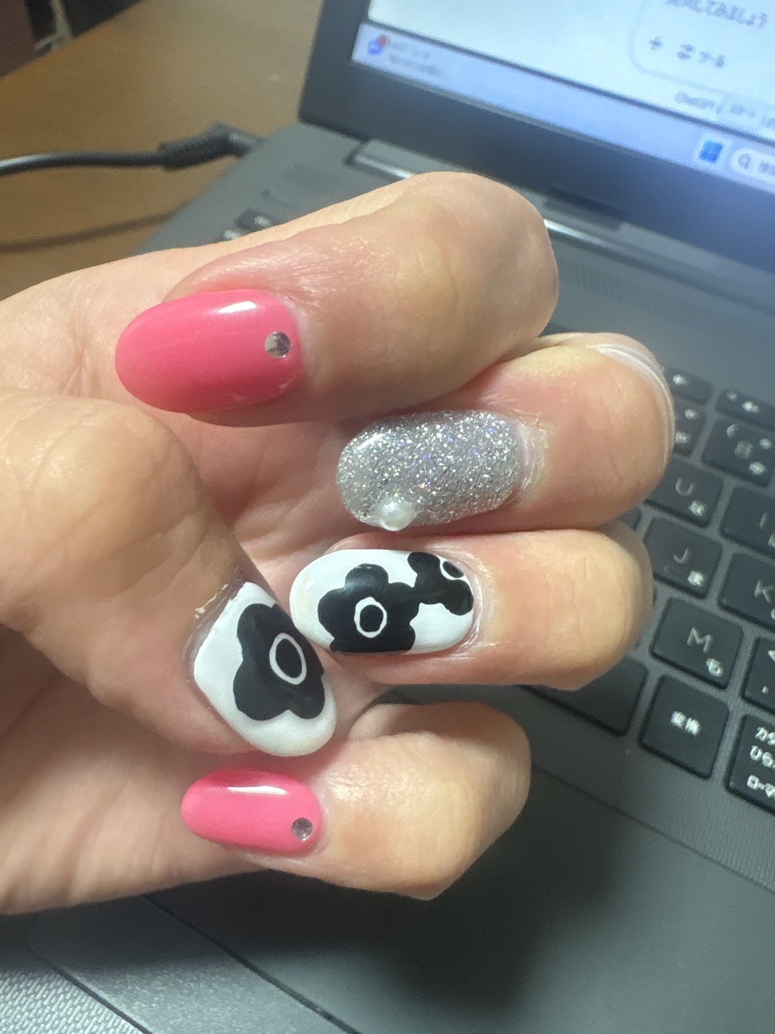 ネイル変えたら気分もちょっと変わった話💅